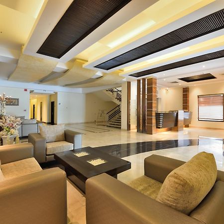 ניו דלהי Glitz Westend Inn מראה חיצוני תמונה